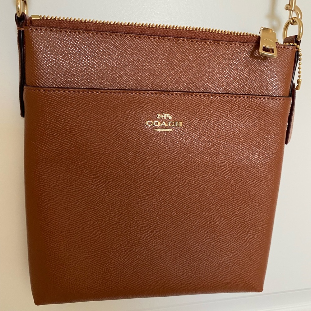 Cross-body purse